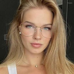 Sunglasses Frames Office Anti Blue Light Glasses Women Trending Oversized Cat Eye Metal Frame Computer Eyeglasses Men Celebrity Eyewear