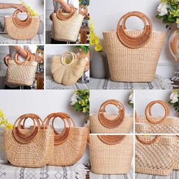 Nordic Evening Beach Bags Style Handmade Woven Grass Handbag with High Aesthetic Value a Photography Tool Moon Mobile Phone Bag