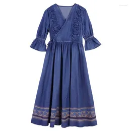 Party Dresses Floral Embroidery Jean Spring Women V-Neck Flare Sleeve Lace Up High Waist Wiggle Dress Femme Vintage Midi Denim