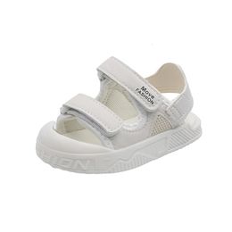 Lato Baby Girls Sandals Sandals Toddler Anti-Collision Buty Miękki dół Niepoślizgowy niemowlę Sandały na plaży SXJ050 240422