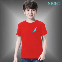 T-shirts Retro Boys T-shirt Funny Clothing Summer Glowing T-shirt Top Unisex Childrens T-shirt Lightning Printed Fashion T-shirtL240509