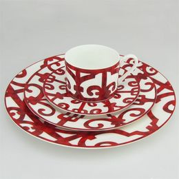 Bone China Dinner Plate Spanish Red Grid Dish Art Design Plate Dinnerware Sets 201217 268P