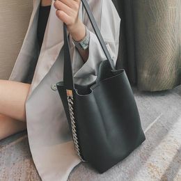 Shoulder Bags Brand Bucket Bag Leisure Chain Decoration Wide Messenger Handbag High Capacity Tote Designer