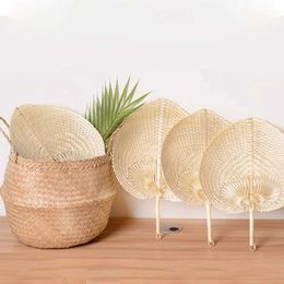 Chinese Style Products Chinese Pure Handmade DIY Heart Shaped Bamboo Woven Straw Fan Cooling Fan Style Hand Bamboo Fan Hand Fans Wedding Items