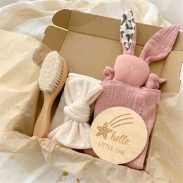 Towels Robes Monthly Milestones Card and Soother Blanket Baby Birth Gift Set with Wool Brush Dropshipping