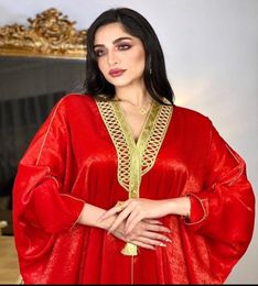 2021 Latest Amazing Gold Lady Party Dress Arabian Dubai Muslim Turkey Bat Sleeve Robet Tassels Abaya Long Muslim Women039s Clot9915738