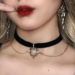 Choker Vintage Velvet Chain Necklace Gothic Heart Imitation Pearl Pendant Collar Women Clavicle Party Jewellery