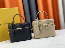 Womens Mini Tote Bag Fashion Portable Makeup bag Leather pressed shoulder bag Designer Bag Versatile crossbody bag