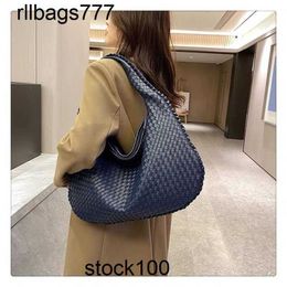 Fashion Jodie Venetabottegs Bag 2024 Handwoven Texture Bag Handheld Armpit Dumplings Versatile High End Shoulder