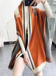 Luxury Winter 2020 New Carriage Scarf Warm Shawl Thicken Tassels Horse Fashion Cashmere Poncho Cape Womens Wraps7663077