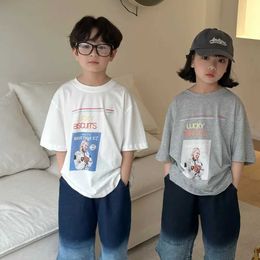 T-shirts Childrens clothing casual loose top 2024 summer new boys and girls Korean style letter printed short sleeved T-shirtL2405