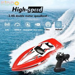 RC Ship 30KM/H Racing Speedboard Wireless Control Driving Waterproof Dual Motor High Speed Summer Gift Competition Return to School 240424