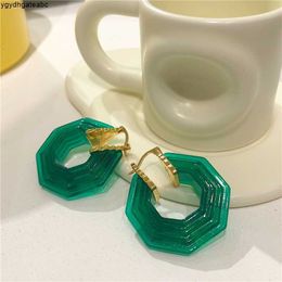 Stud European Runway słynny projektant marki geometryczne akrylowe przezroczyste zielone kolczyki kobiety biżuteria bijoux trend goth boho ehgw