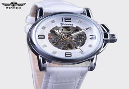 Winner Ladies Watches Luxury Diamond Design Dress White Leather Watches New Models Big Numbers Brand Mechanical Watch For Women La9363250