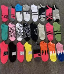 USA stock Ankle Socks With Cardboad Tags Sports Cheerleaders Black pink Short Sock Girls Women Cotton Sports Socks Skateboard Snea8661158