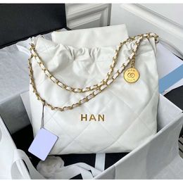 2023 fashion clutch tote handbag cc shopper bags s Womens mens Mini Crossbody Shoulder Beach white designer travel Lambskin Genuine Leather gold chain bagbag