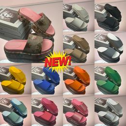 NEW Fashion Comfort Designer ladies mens slippers Sandals Thick bottom slipper Luxury platform Alphabet Leather flat slides summer outdoor beach