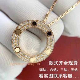 Designer Craitrres nacklace simple set pendant V Gold Plated Plus Single Ring Big Cake Necklace 18K Rose Fashion Screw Set Diamond Pendant Orname