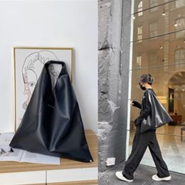 Evening Bags Triangular Hobo Bag Splicing Portable PU Leather Tote 2023 Fashion Women Handle Twist Handbag