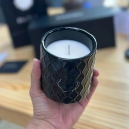 Luxury Home Fragrances Designer Scented Candle With Gift Box Bag Aromatherapy Candle For Gift giving
