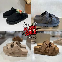 2024 Fashion Brown black Sandals Outdoor Sand beach Rubber Slipper Fashion Casual Heavy-bottomed buckle Sandal leather sports sandals