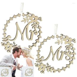 Decorative Figurines Mr And Mrs Signs Wooden Chair Back Sign Creative Elegant Wedding Bride Groom For Themed Weddings