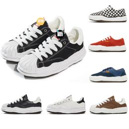 Designer Canvas Shoes Men Women Casual shoes Classic Brand Leisure Male Trainers School Board Sneakers Non-Slip Outdoor Street Style Lace Up Flats Shell Toe Couples