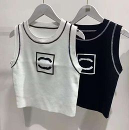 Anagram-ombruten kvinnliga tankar camis bomullsblandning tank toppar två c bokstäver designer kjolar yogasträkt polos klänning bra väst damer solid vintage t shirt femme 1125ess