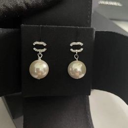 Womens earring designer earrings for woman multilple crystal pearl vintage studs Jewellery designer diamond earrings plated silver letters daily ornaments zh015 C4