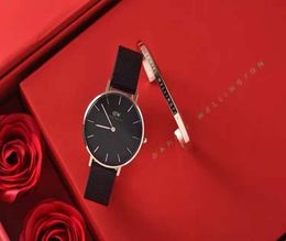 Fashion stainless steel couple watch 40mm 36mm 32mm rose gold steel mesh with simple casual men and women bracelet gift with gift 4499894