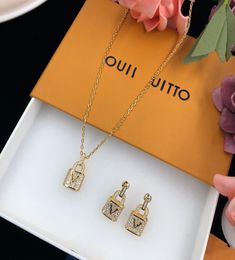 Designer Earrings Necklaces Luxury Brand Set Jewellery Fashion Vintage Chains Women039s Valentine039s Day Gifts1216699