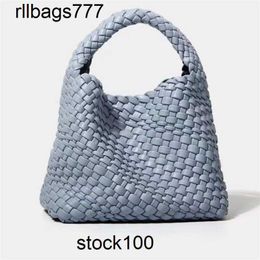 Handbags Jodie Venetabottegs Bag Woven Womens Summer Bags Handmade Finished Products French Straw Crossbody for Women