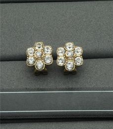 Double Letter Flower Charm Earrings Diamond Floral Designer Studs Temperament Personality Rhinestone Eardrops Whole9752953