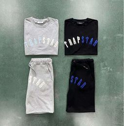 Designer Uk London Trapstar T Shirt Irongate Arch Chenille Short Set fashion Embroidered Tracksuit Eu 2024 1166ess