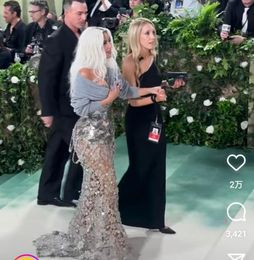 Celebrity Evening dress 2024 Met gala Kim kardashian Silver Flower Kylie jenner Long dress Long sleeve Crystals Yousef aljasmi Women cloth Kylie jenner