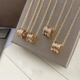 2024 new Luxury brand necklace designer for women fashionable new titanium steel pendant necklace high-quality 18k gold necklace
