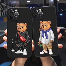 Cell Phone Cases Cute Bear Fashion Brand Protective Case for iPhone 13 12 11 14 15 Pro Max XS Max XR X 14 15 Plus Black Silicone Soft Bumper Cover J240509