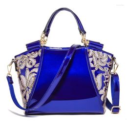 Shoulder Bags 2024 Luxury Women Handbags Fashion Design Patent Leather Ladies Leisure Embroidered Sequin Flower Messenger Bag