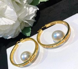 style premium earrings Fashionable ladies fashion pearl earrings European and American2624333