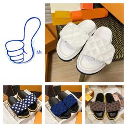 high quality summer Slippers luxury Designer sunny beach sandal Pillow Pool slides vintage shoe mens womens fashion soft flat shoes couples gift Mule