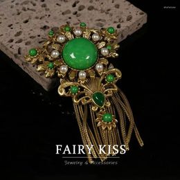 Brooches European And American Fashion Trends Baroque Style Green Stone Inlaid With Glass Pearls Elegant Exquisite Brooch