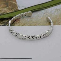 Bangle New Fashion High Quality Striped Letter Bracelet Simple Unisex Universal Silver Plated Retro Bracelet Supply NRJ 274B