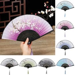 Chinese Style Products Retro Flower Pattern Home Decoration Elegent Bamboo Folding Fan Chinese Style Painting Handheld Fan Dance Performance Props