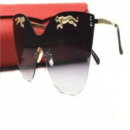 new fashion classic sunglasses attitude sunglasses gold frame square metal frame vintage style outdoor design classical model 2385