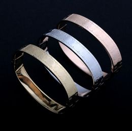 New L Designer bracelet For women Ladies Titanium steel Fashion bracelet with 3 Colours Luxury Jewellery NO BOX7575142