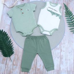 Clothing Sets 3PCS Summer Baby Pure Cotton Jumpsuit Cute Cartoon Crocodile Pattern Crawling Clothes Three Piece Set For Boys Short Sleeves