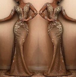 Sparkly Gold Sequined Mermaid Evening Dresses Sheer Plunging Neck Long Sleeves Plus Size Prom Gowns Sweep Train Appliqued Formal D4095052