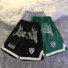 Men's Shorts American Hip Hop Embroidered Letter Shorts Mens Summer Thin Loose Straight Contrast Split Sports Basketball Capris H240508