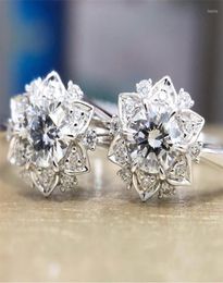 Wedding Rings 2022 Luxury Flower Simulation Zircon Ring Europe And The United States Full Diamond Retro Inlaid Love Gift6751943