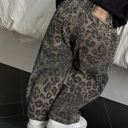 Jeans per bambini 2024 Summer Casual Fashion Leopard Stampare abiti per bambini sciolti e confortevoli per outdoor 240508